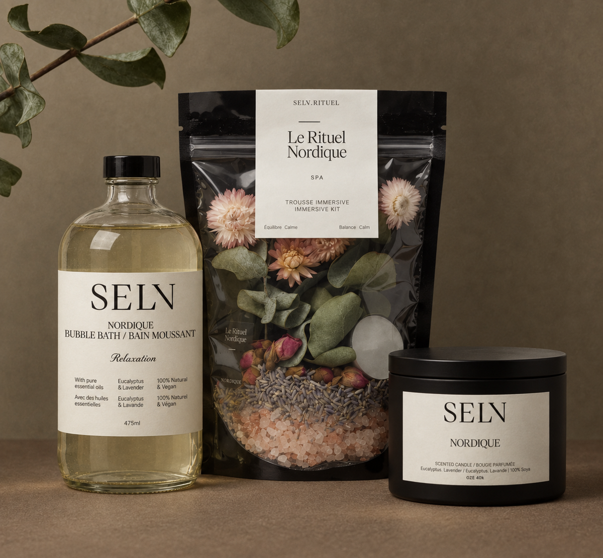 Le Rituel Bain Nordique SELV : bain moussant 475 ml, trousse immersive Nordique et chandelle Nordique.
